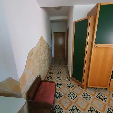 Spacious In With Private Pool Apartment