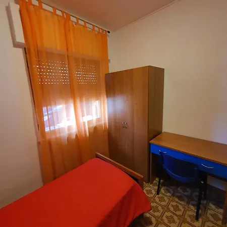Spacious In With Private Pool Pergusa