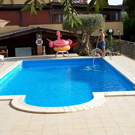 Spacious In With Private Pool * Pergusa